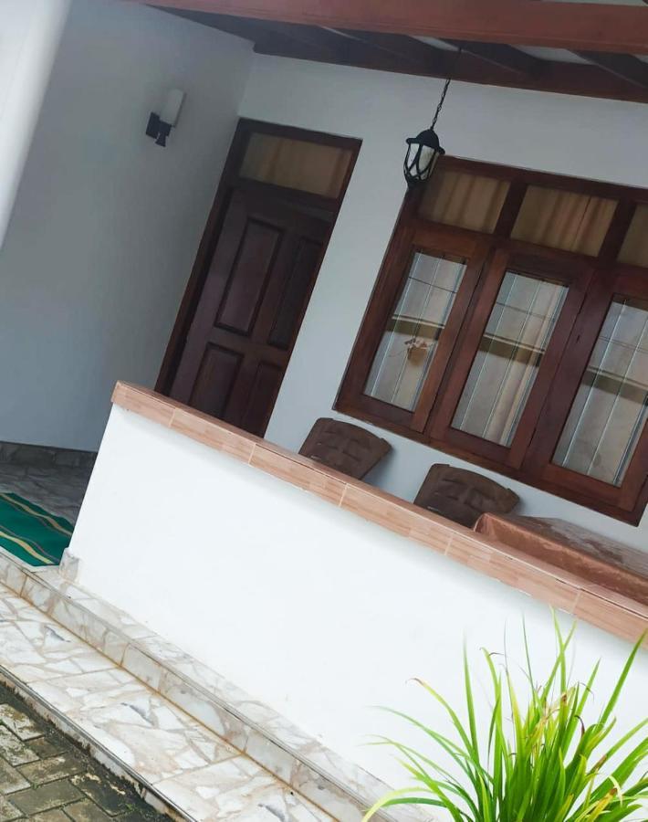 River Side Holiday Inn Weligama Ngoại thất bức ảnh