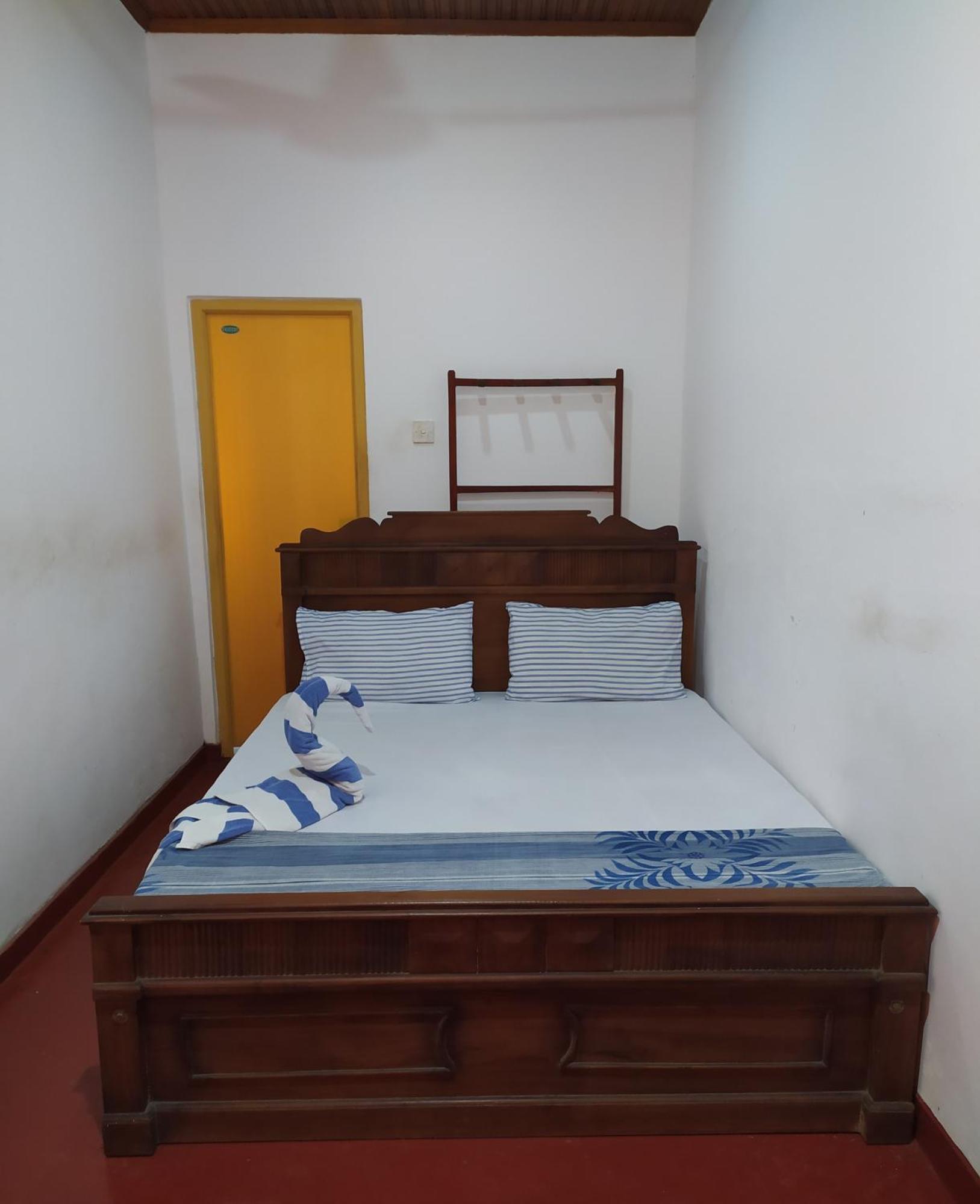 River Side Holiday Inn Weligama Ngoại thất bức ảnh